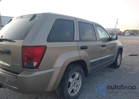 2005 Jeep Grand Cherokee Laredo из США, поврежденный, VIN 1J4GR48K35C710592